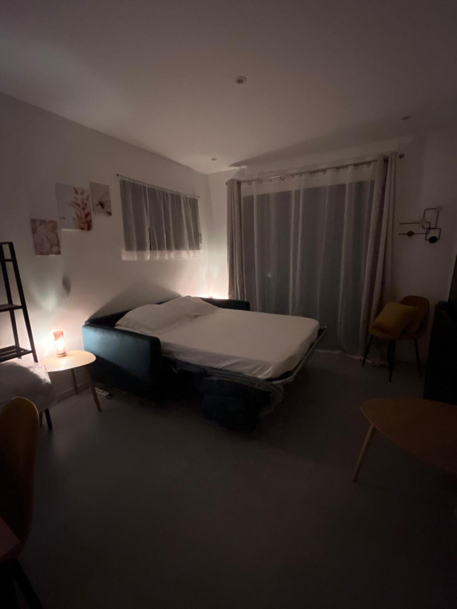 Chambre Independante Rdc Avec Sdb, Wc Et Parking Шабре-ле-Тур Экстерьер фото